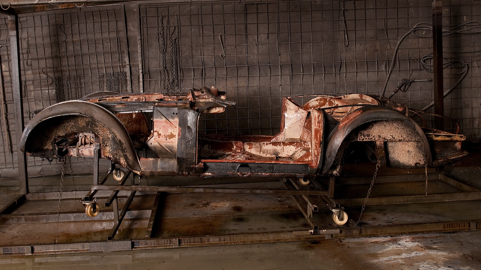 Elvis Presley’s BMW 507 fully stripped