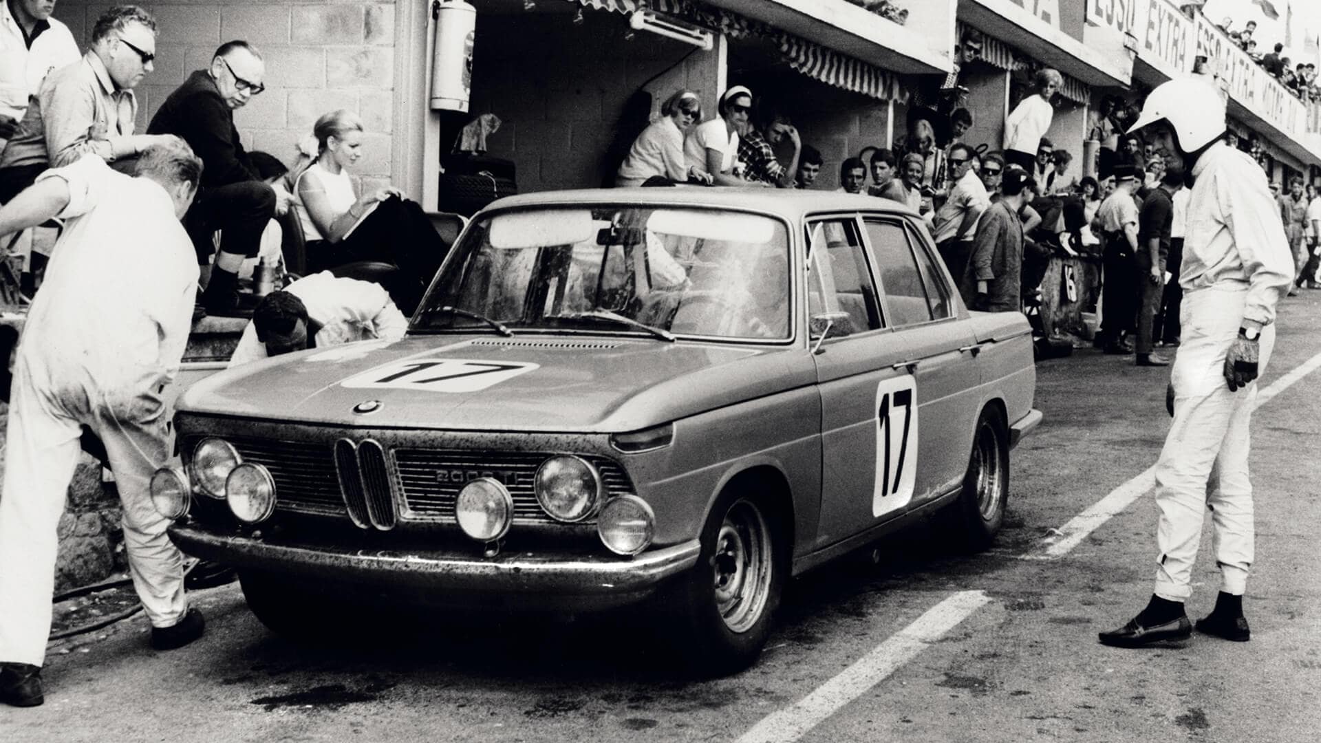 BMW and motor sport enjoy an inseparable bond: A BMW 2000 TI at the 1966 Spa 24 Hours race in Belgium.